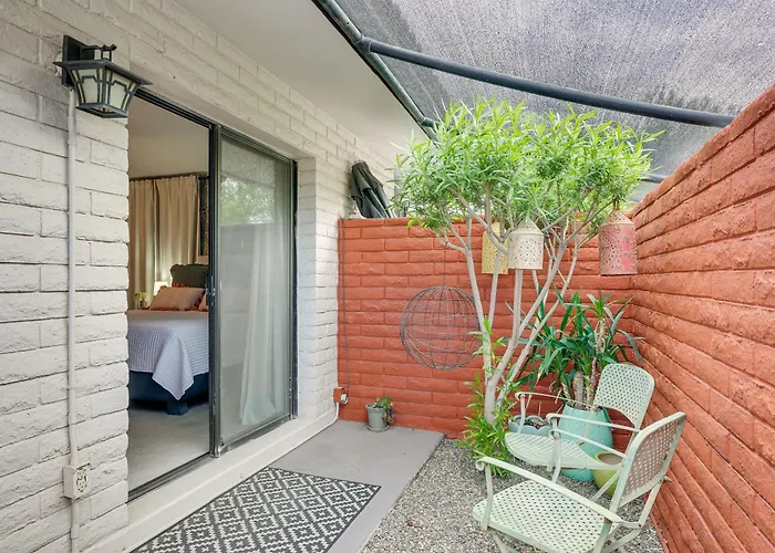 Luxurious Outdoor Oasis! Spacious Retreat Mesa