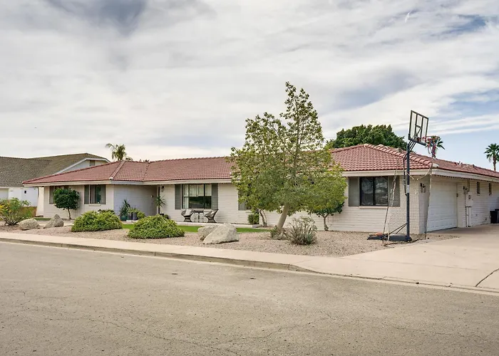 Luxurious Outdoor Oasis! Spacious Retreat * Mesa